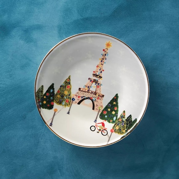NWT Christmas Time In The City Dessert Plate Paris - Picture 3 of 9